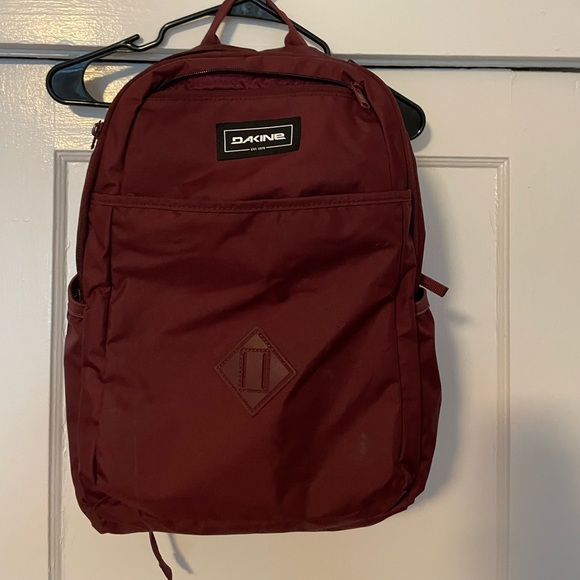 Dakine Backpack 26L - Maroon - Picture 3 of 6